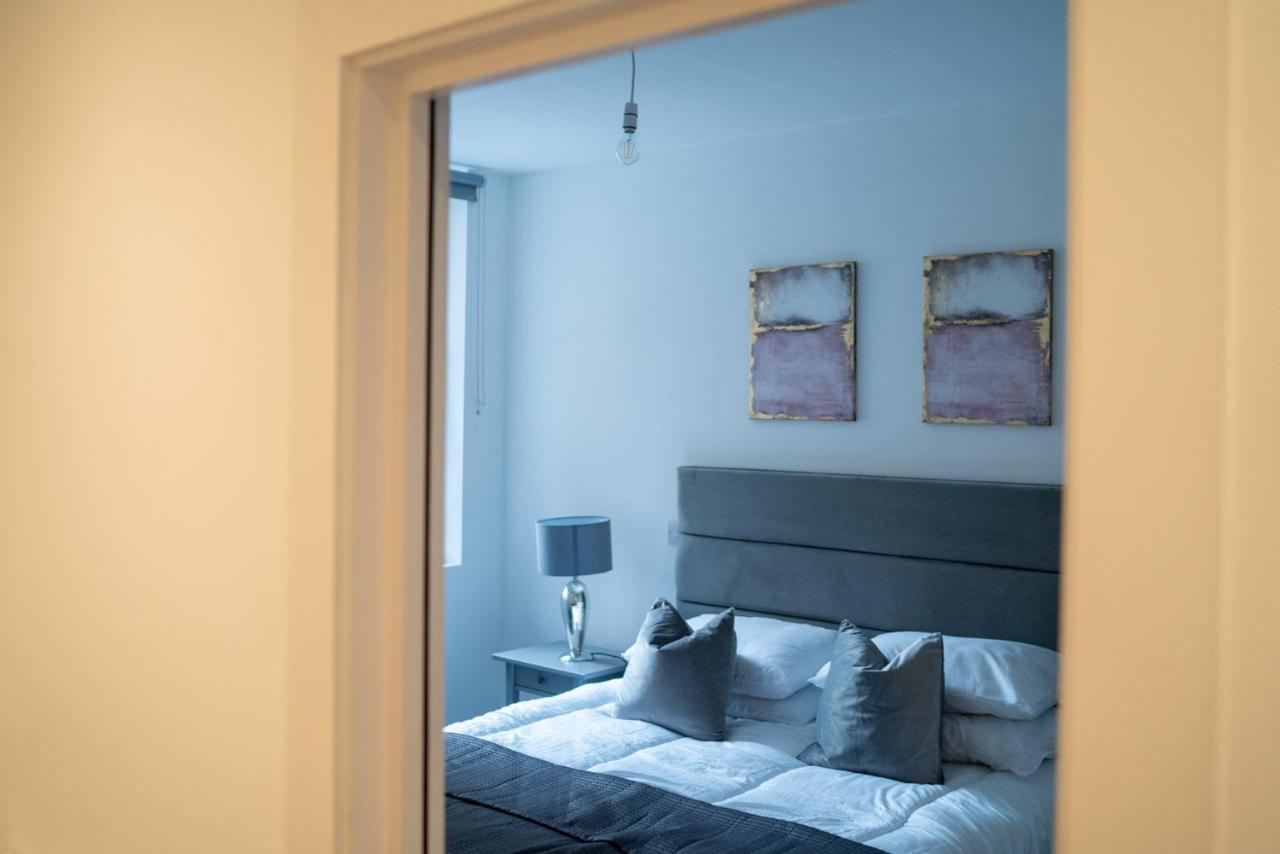 York Riverside Apartments Екстер'єр фото
