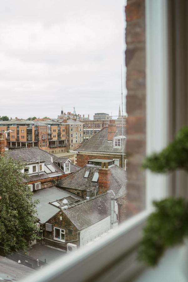 York Riverside Apartments Екстер'єр фото