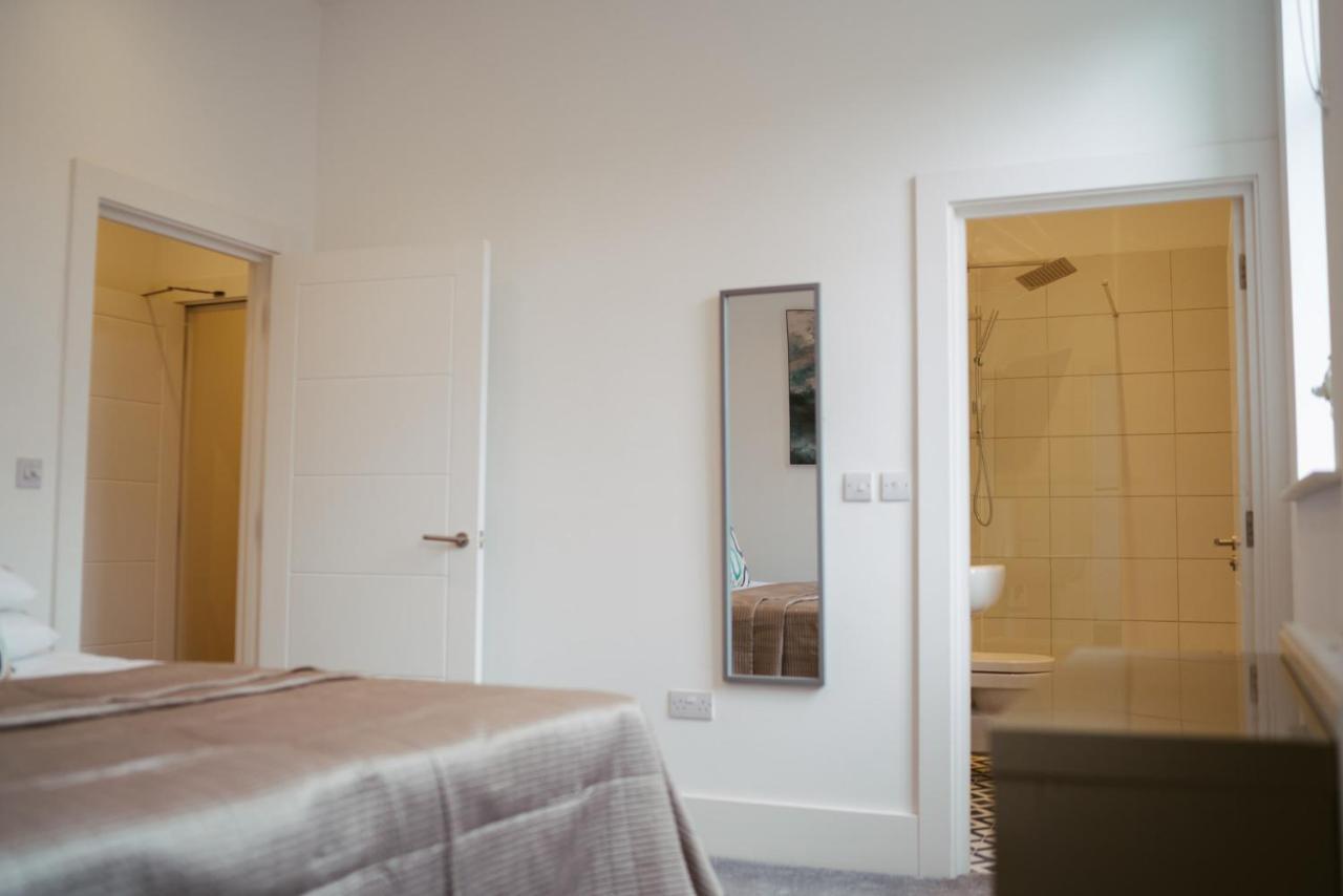 York Riverside Apartments Екстер'єр фото
