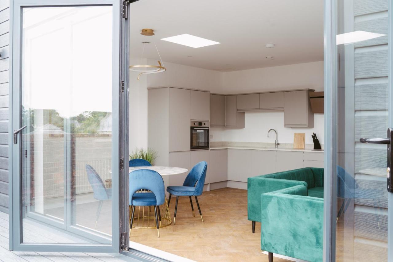 York Riverside Apartments Екстер'єр фото
